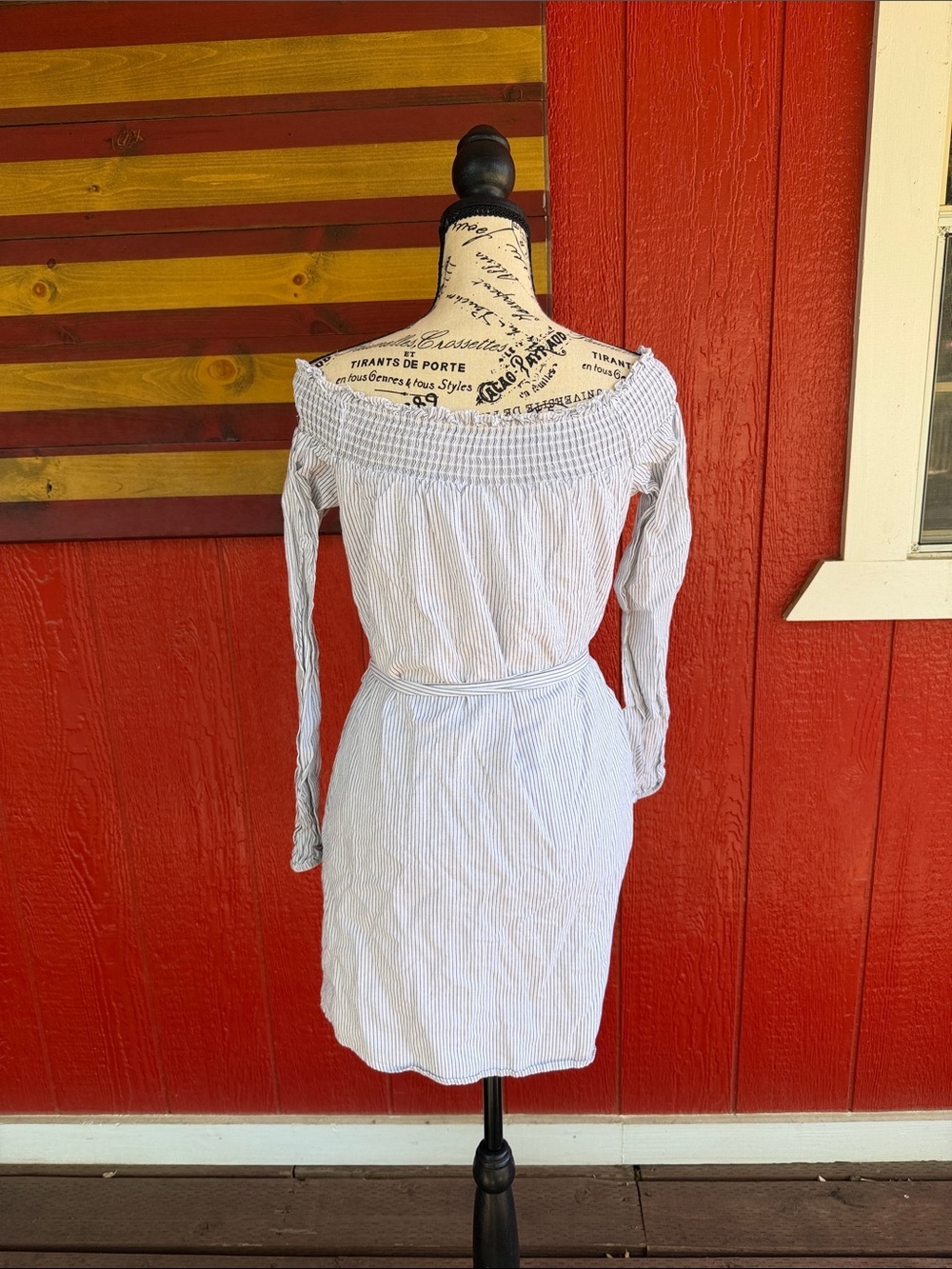 Express Off-Shoulder White Mini Dress - Picture 3 of 3